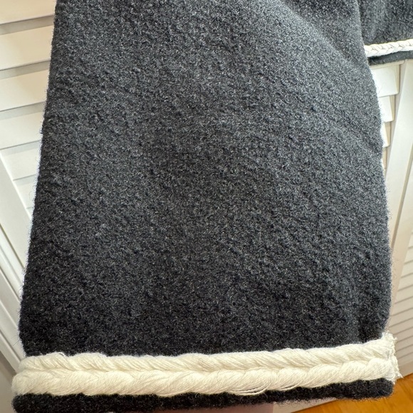 NWT J. Crew Women’s Cropped Boucle Yarn Lady Jacket Black & White Size 3X - Picture 5 of 9